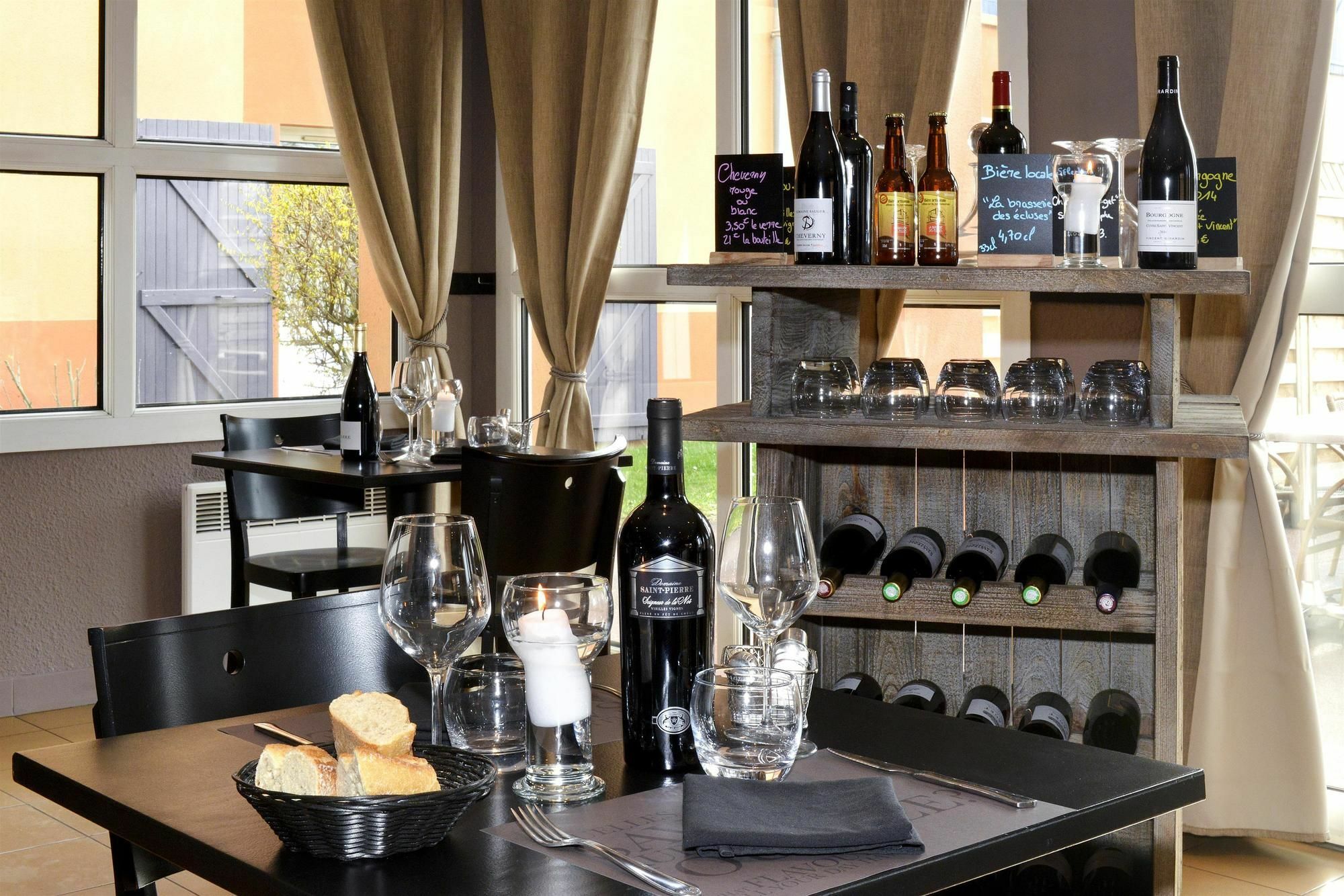 Comfort Hotel Orleans סרן מראה חיצוני תמונה